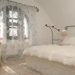 Meltemi Village Hotel Perissa (Santorini)