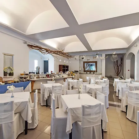 Отель Meltemi Village 4*