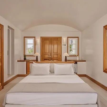 Meltemi Village Hotel Perissa (Santorini)