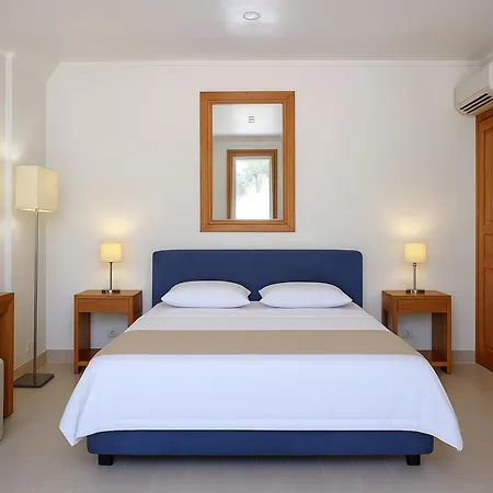 Meltemi Village 4* Perissa (Santorini)