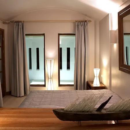 Meltemi Village Perissa (Santorini)