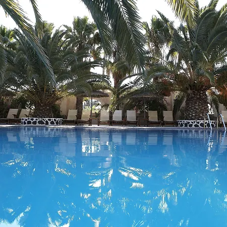 Meltemi Village Hotel Perissa (Santorini)