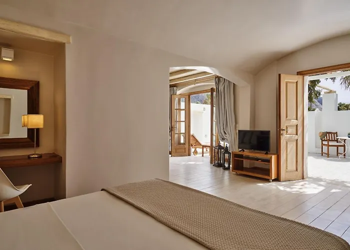 Meltemi Village Hotel 4*