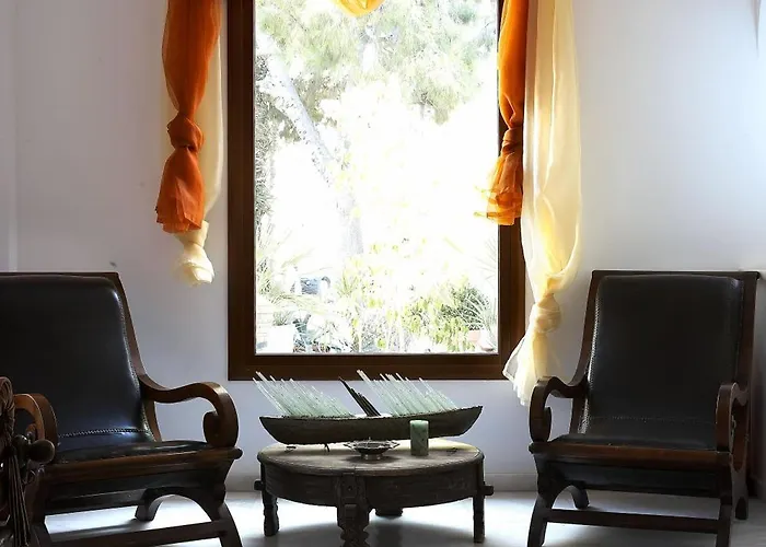 Meltemi Village מלון 4*