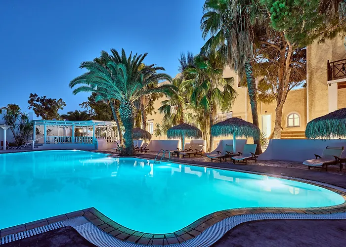 Meltemi Village מלון