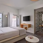 Meltemi Village Hotel Perissa (Santorini)