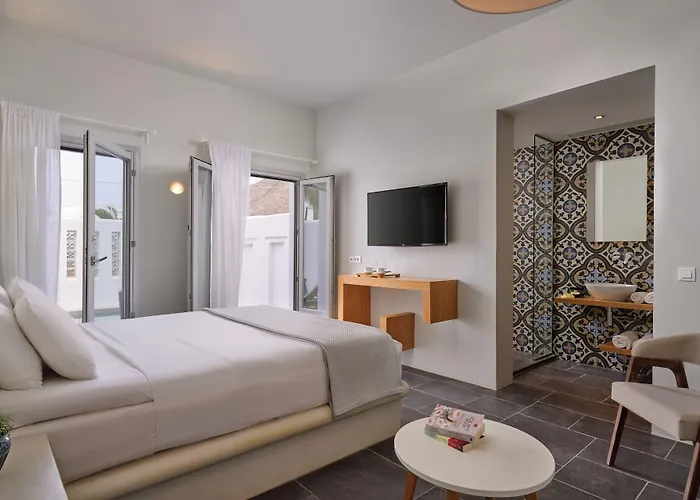 Meltemi Village Hotel Perissa (Santorini)