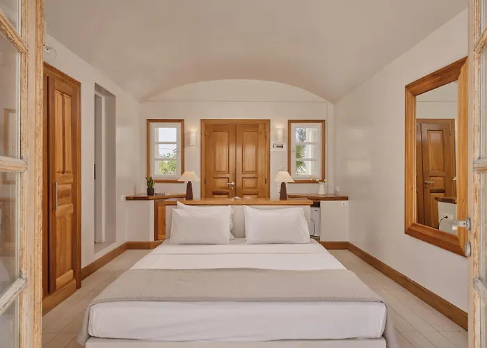 Hotel Meltemi Village Perissa (Santorini)